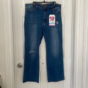 Tag Blue women’s distressed denim jeans plus size 22 NWT